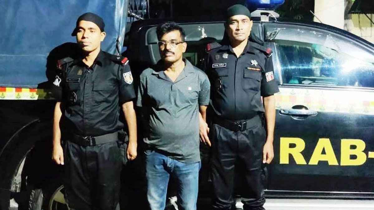 ১২ মামলার আসামি ‘কোপা শামসু’ গ্রেফতার